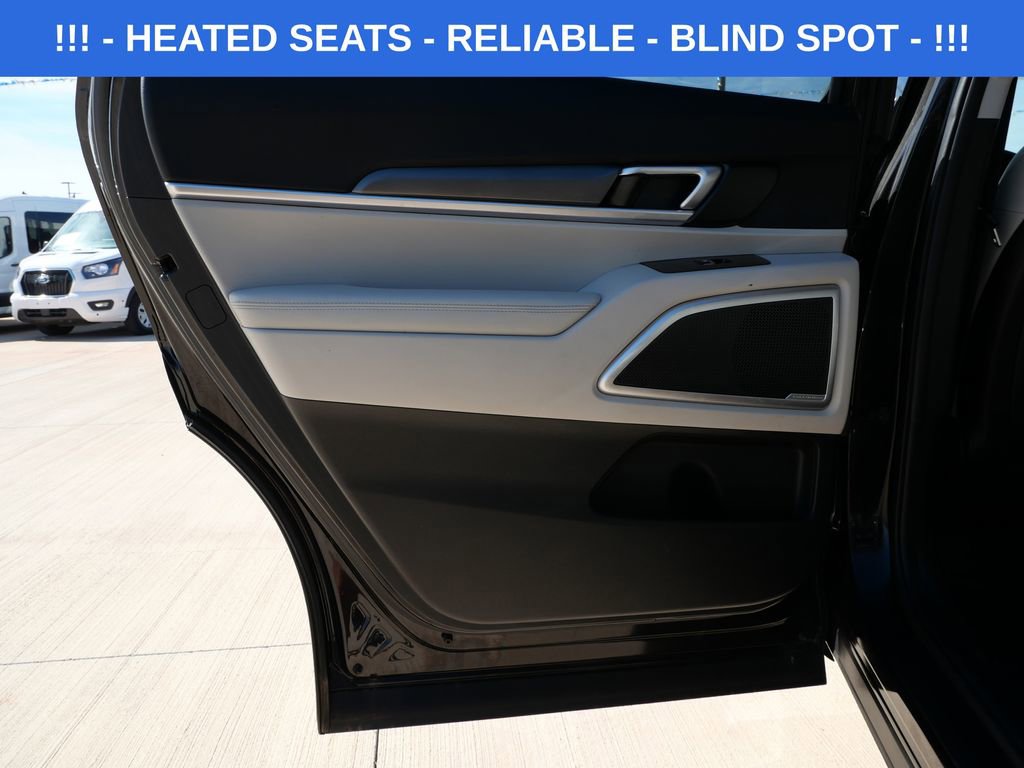 Used 2022 Kia Telluride S image 9