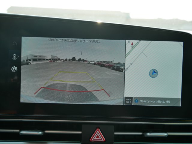 Used 2024 Hyundai Elantra SEL FWD image 23