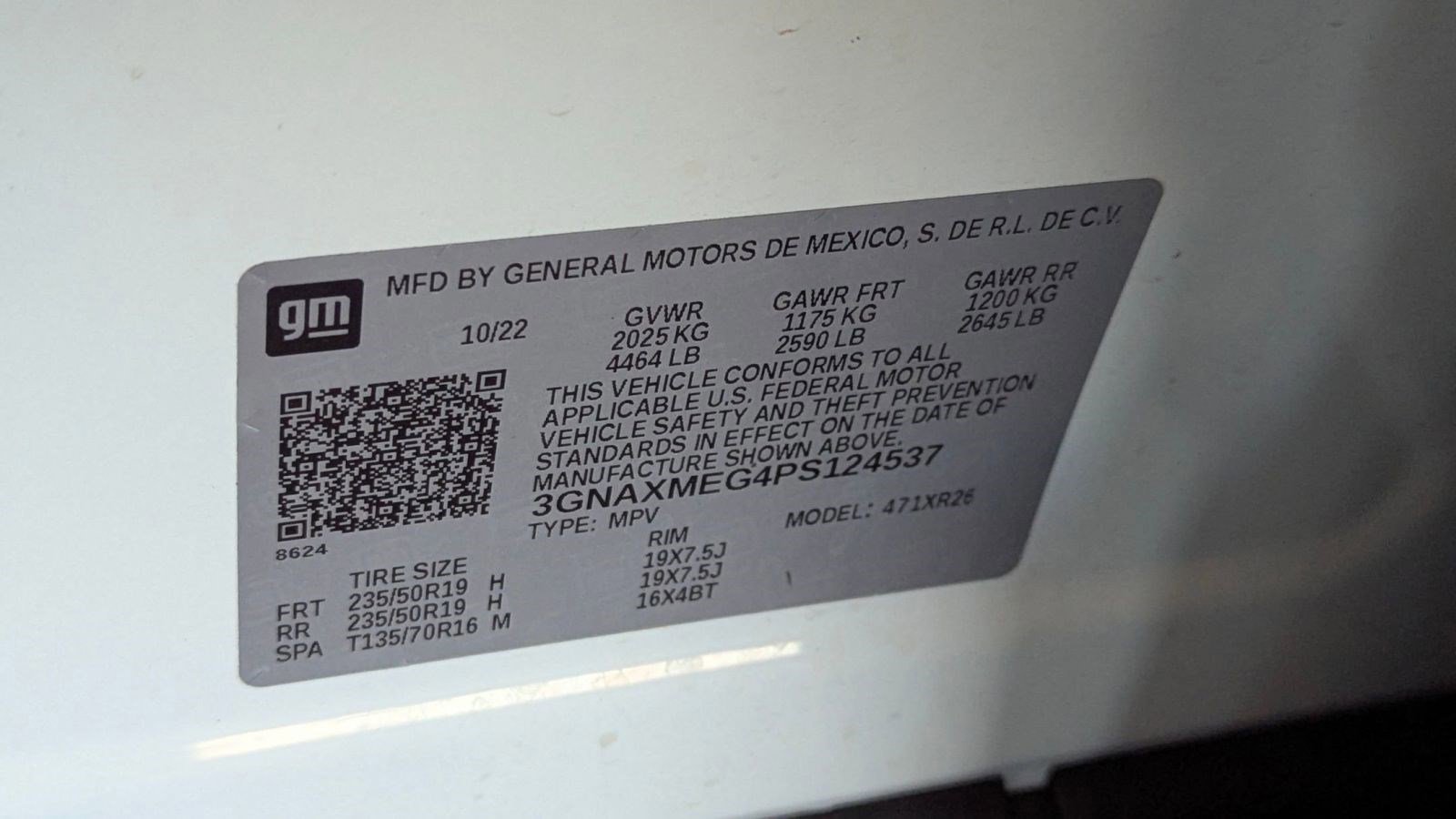 Used 2023 Chevrolet Equinox RS w/ RS Leather Package image 19