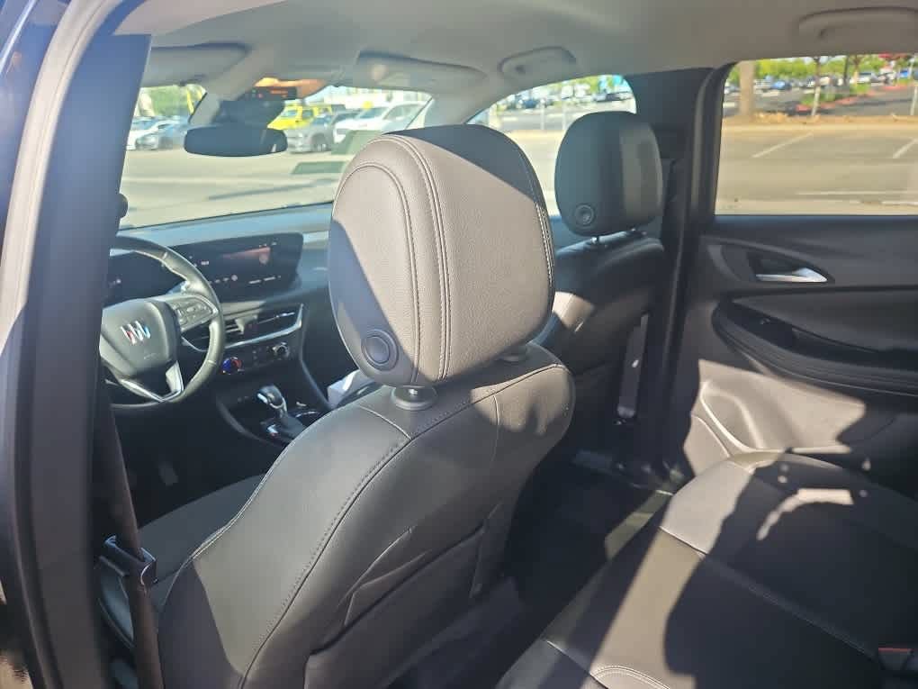 Used 2024 Buick Encore GX Preferred FWD image 11