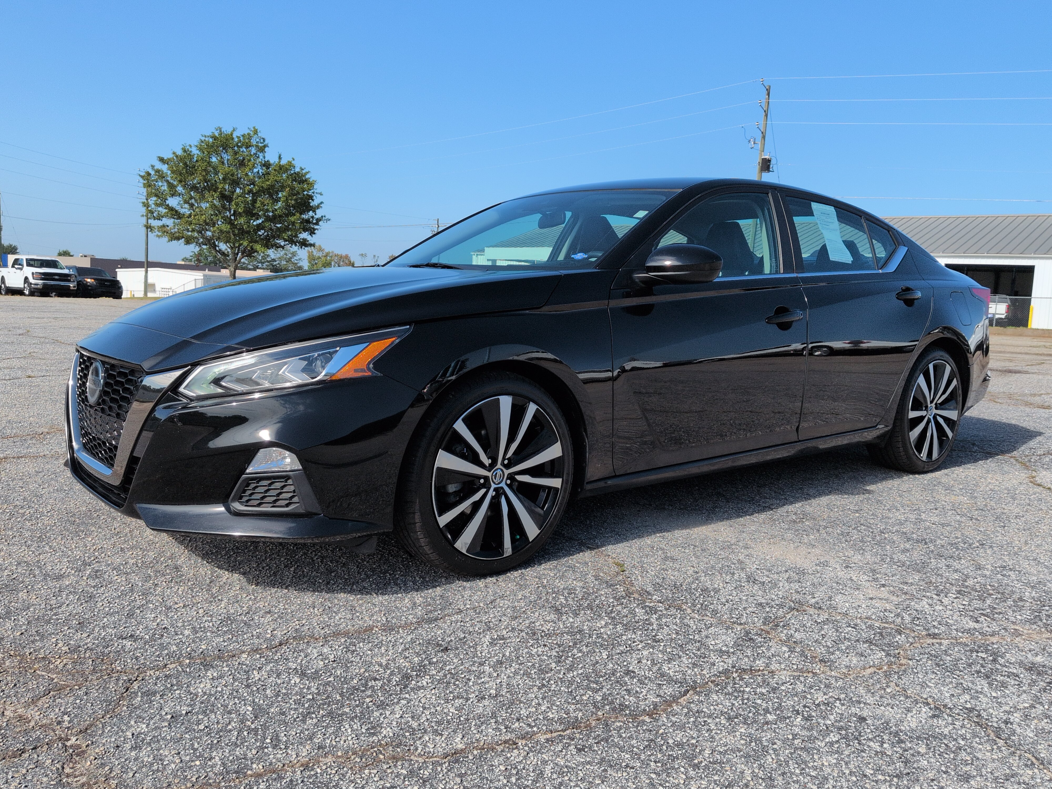 Used 2020 Nissan Altima 2.5 SR FWD image 6