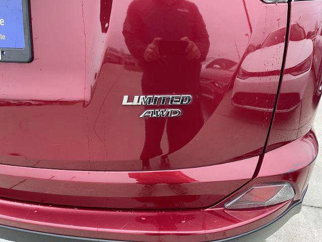 Used 2018 Toyota RAV4 Limited image 38