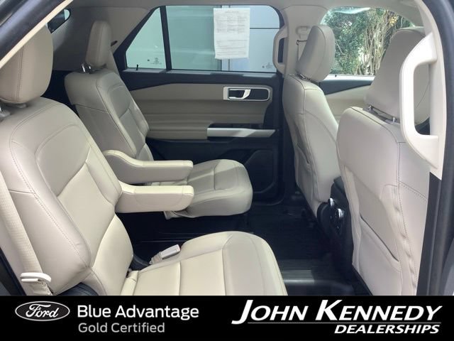 Certified 2022 Ford Explorer XLT w/ Equipment Group 202A AWD/4WD image 28