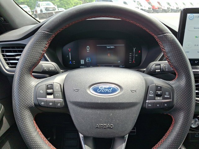 Certified 2023 Ford Escape ST-Line w/ Tech Pack #1 AWD/4WD image 19