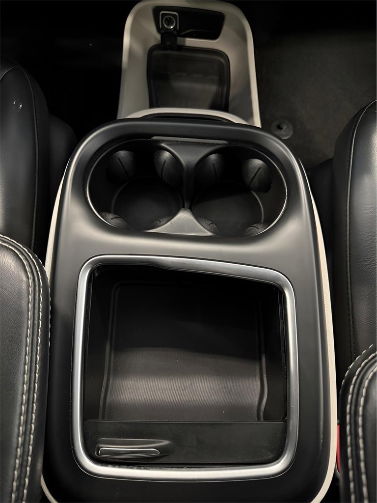 Used 2023 Chrysler Pacifica Touring-L image 18