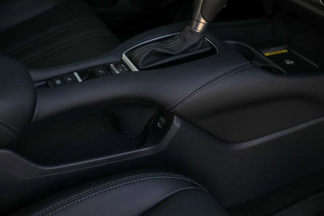 Used 2025 Honda HR-V EX-L image 31