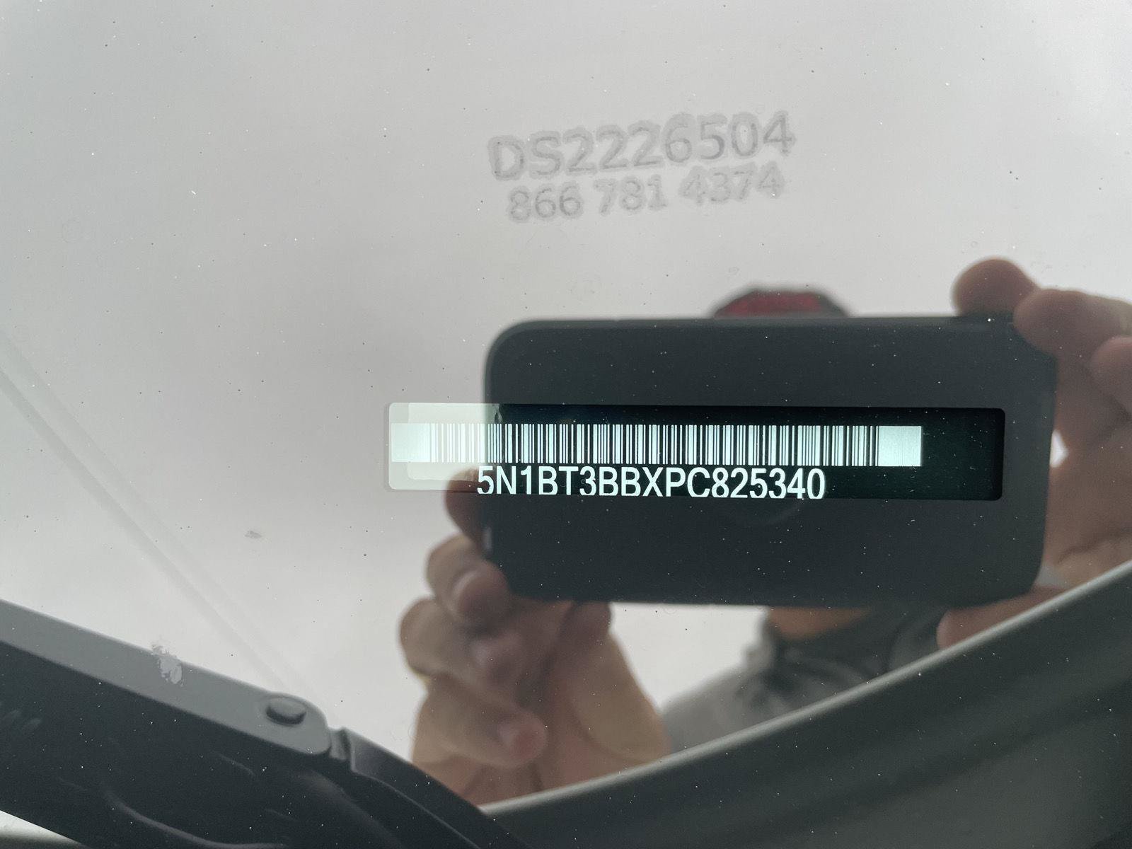 Used 2023 Nissan Rogue SV AWD/4WD image 32