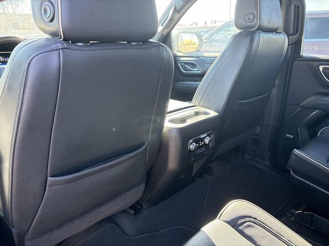 Used 2021 GMC Yukon SLT w/ SLT Premium Package image 17