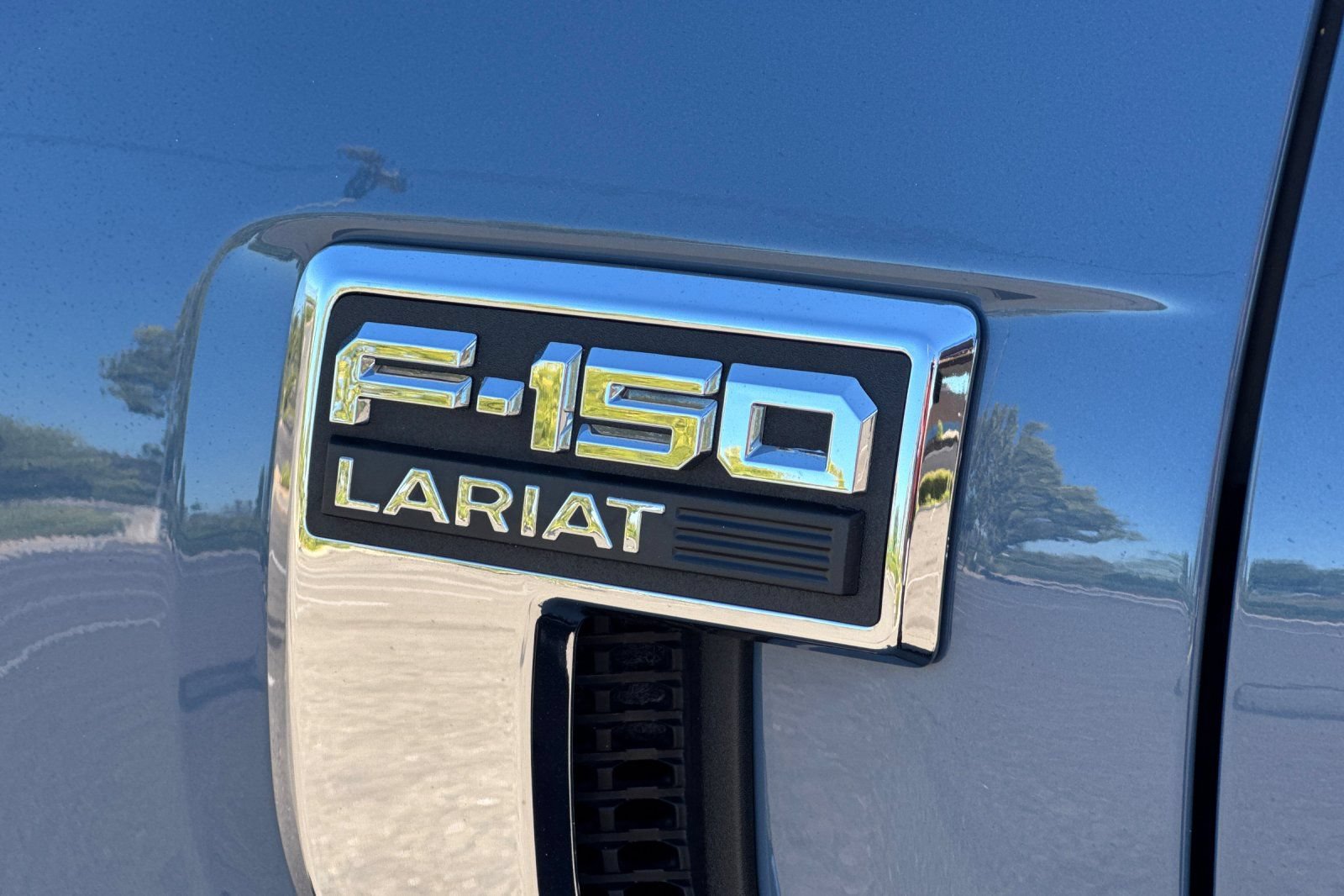 Certified 2023 Ford F150 Lariat w/ Equipment Group 502A High AWD/4WD image 14