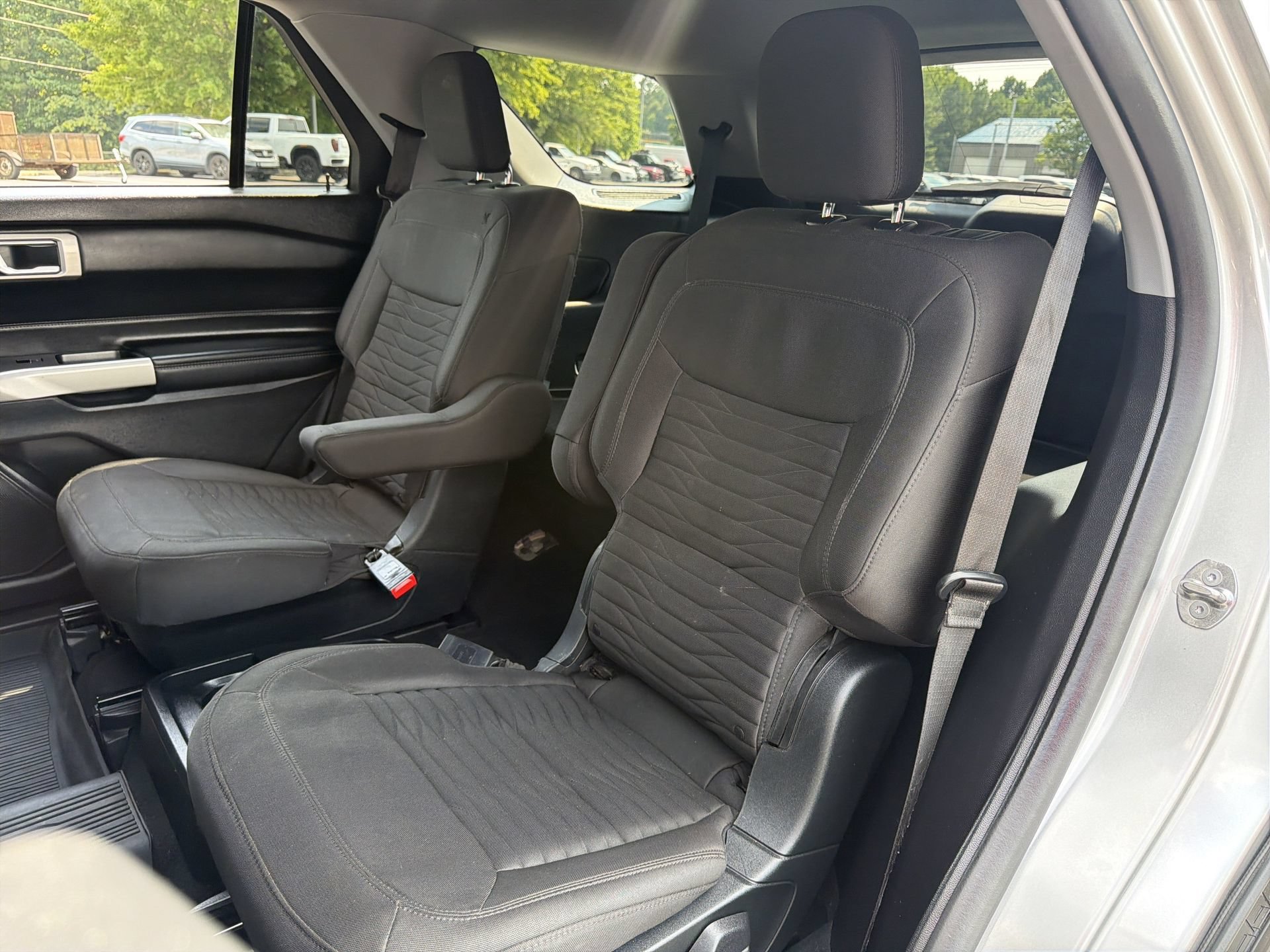 Certified 2021 Ford Explorer XLT RWD image 16