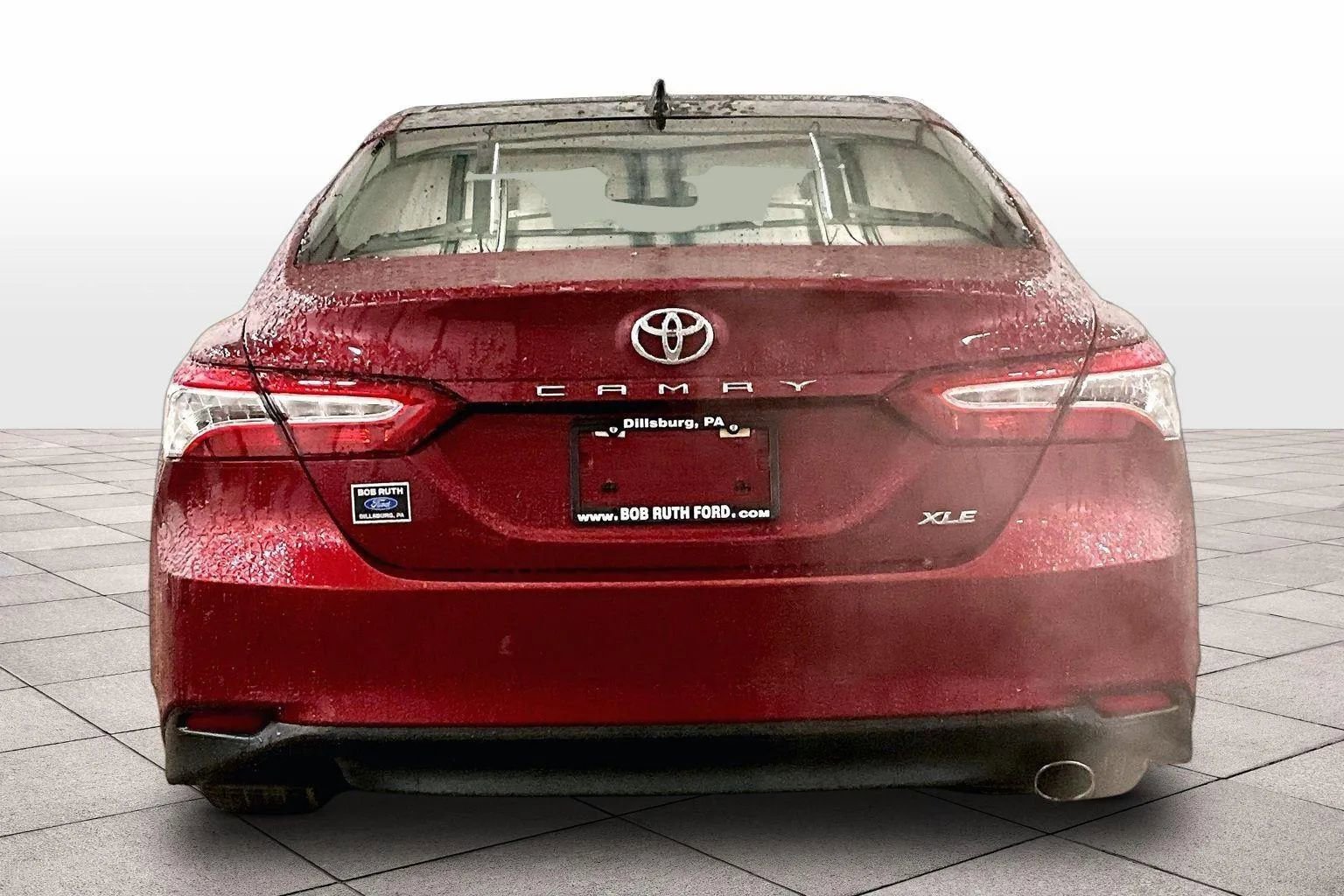 Used 2019 Toyota Camry XLE w/ Navigation Package image 4