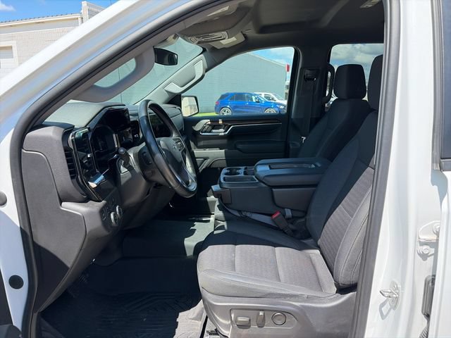 Used 2023 Chevrolet Silverado 1500 RST AWD/4WD image 10