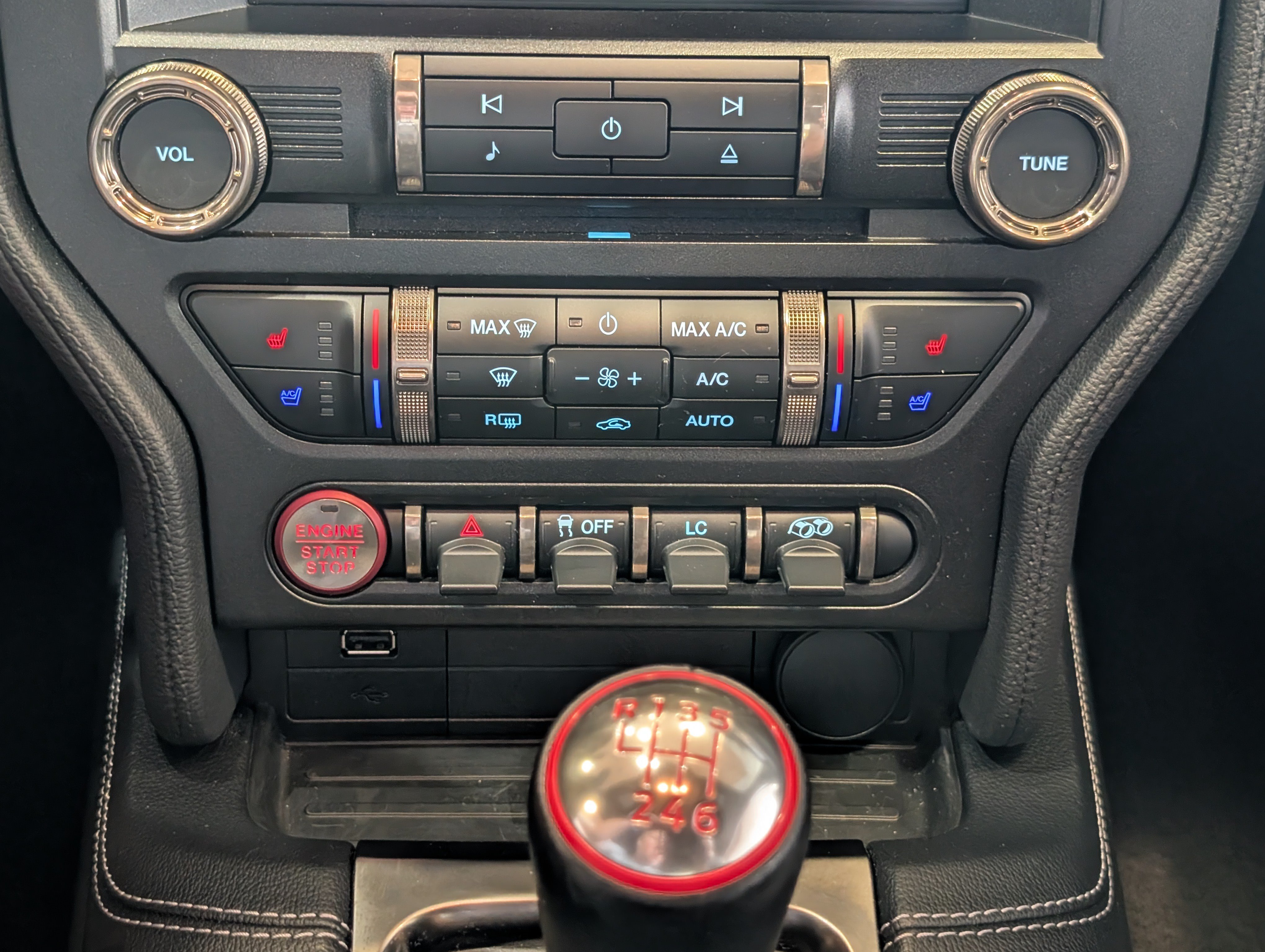Certified 2020 Ford Mustang Shelby GT350 w/ Technology Package RWD image 22
