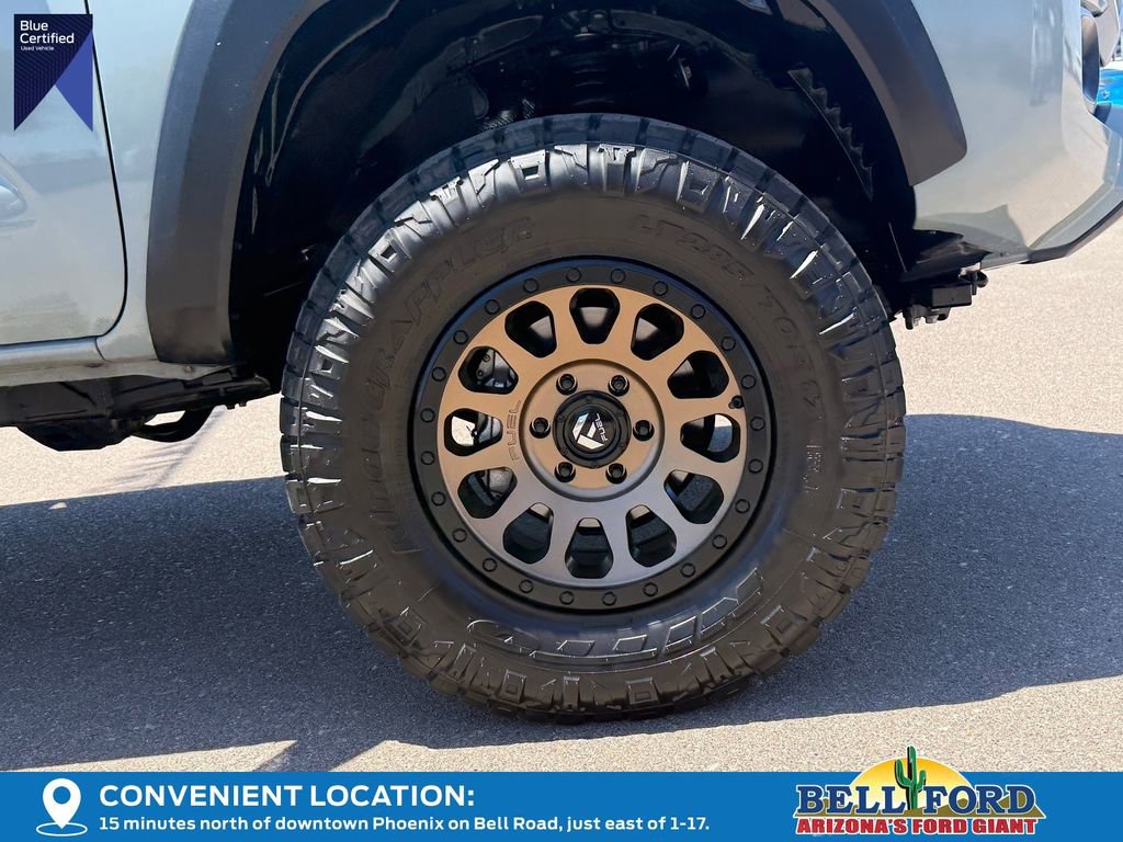 Used 2022 Toyota Tacoma TRD Off-Road w/ Black Out Package (TMS) AWD/4WD image 5