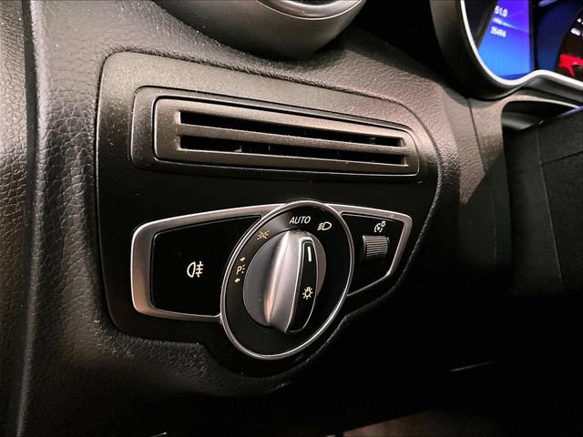 Used 2022 Mercedes-Benz GLC 300 4MATIC image 30