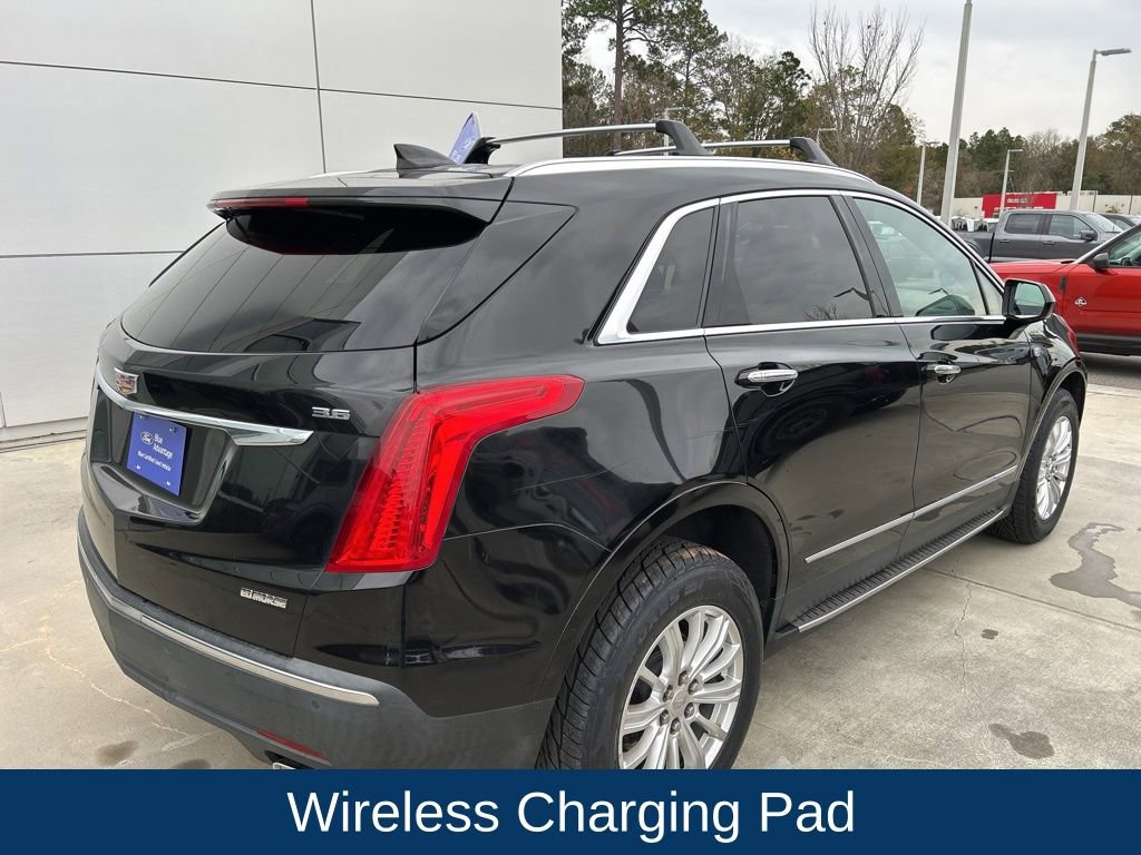 Used 2017 Cadillac XT5 FWD image 6