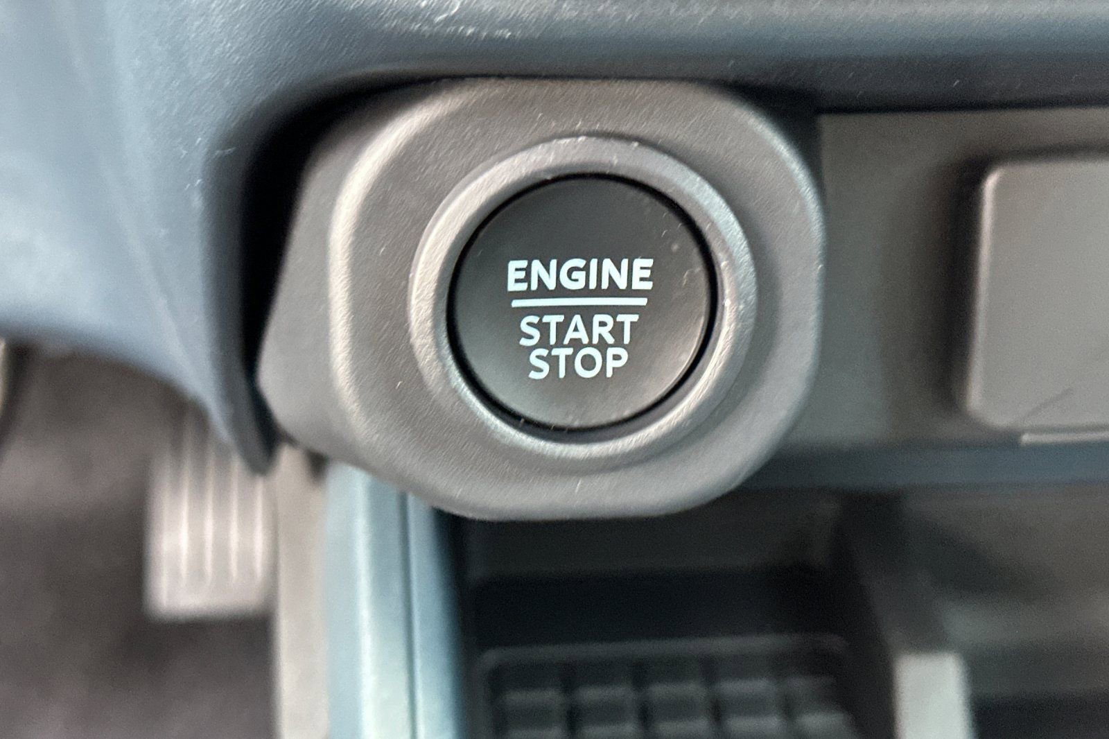 Certified 2025 Ford Maverick Lariat w/ Black Appearance Package image 23