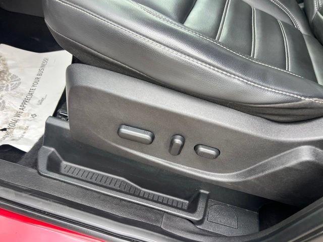 Certified 2019 Ford Escape SEL FWD image 18
