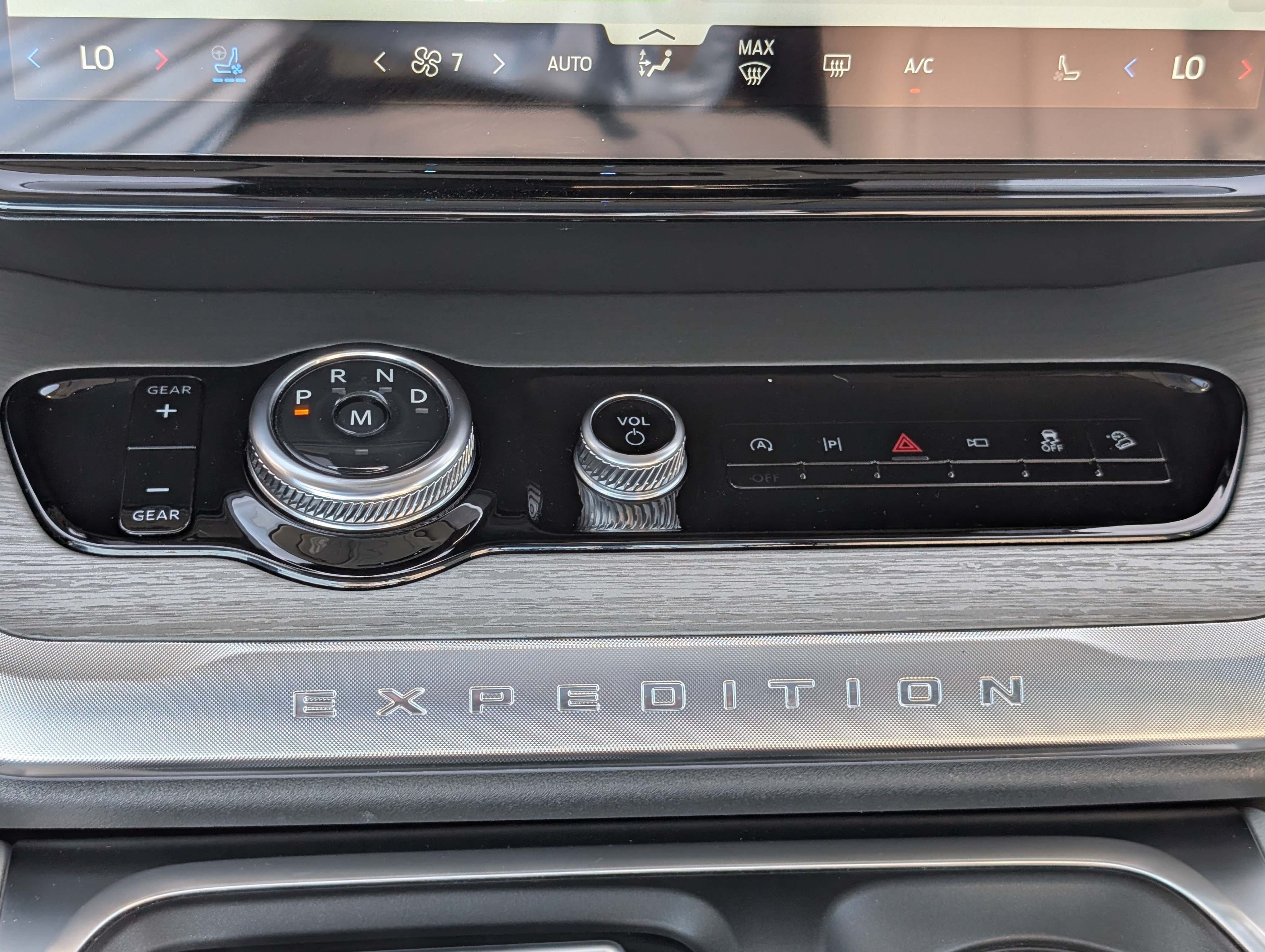 Certified 2025 Ford Expedition Max Platinum AWD/4WD image 36