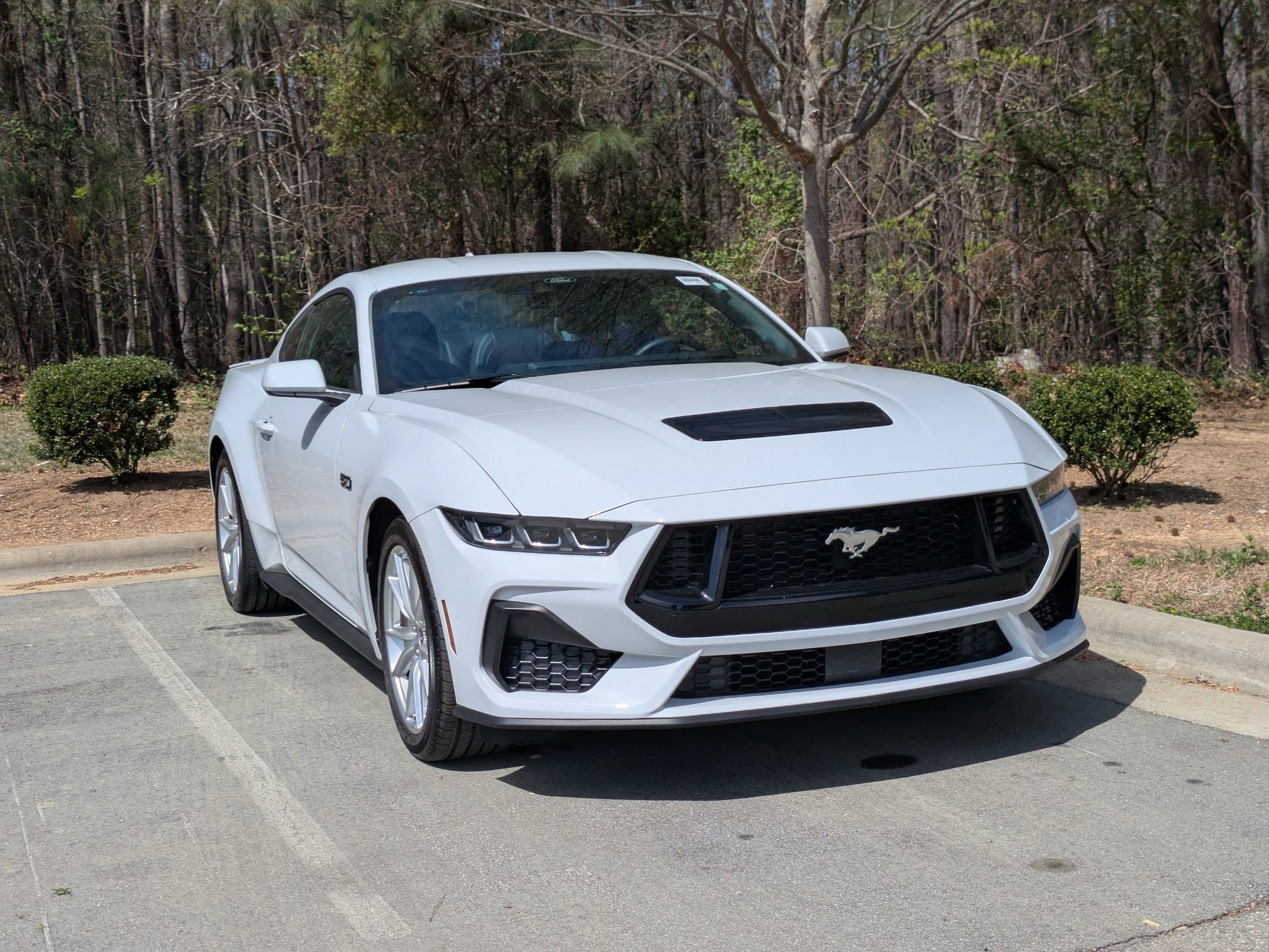 Certified 2025 Ford Mustang GT Premium RWD image 2
