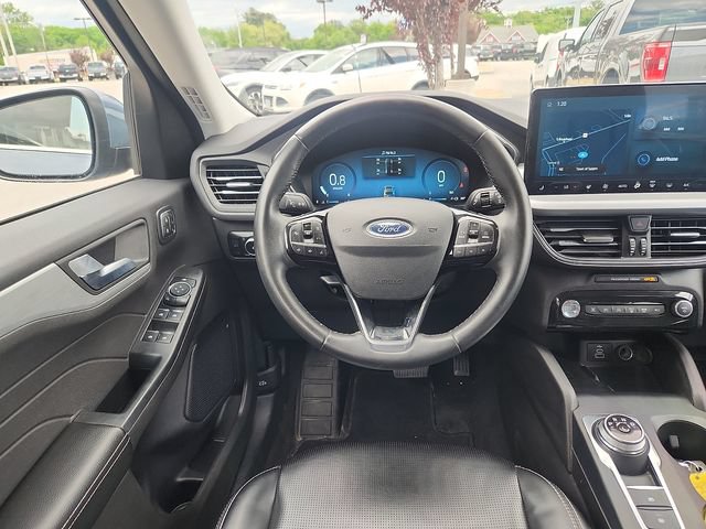 Certified 2024 Ford Escape Platinum AWD/4WD image 9