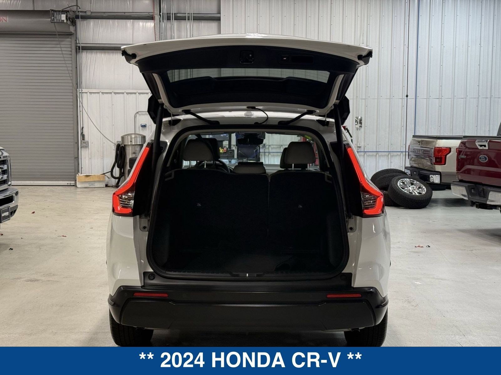 Used 2024 Honda CR-V EX-L image 8