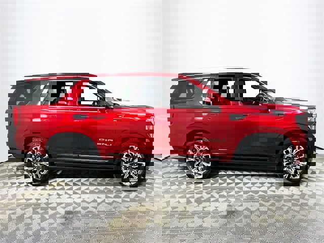 Used 2023 GMC Yukon Denali Ultimate image 2