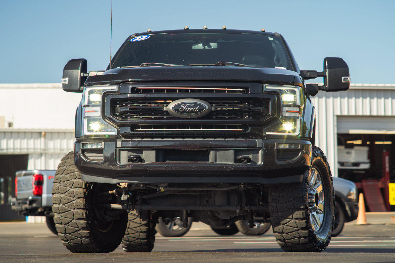 Certified 2022 Ford F250 Lariat w/ Tremor Off-Road Package AWD/4WD image 7