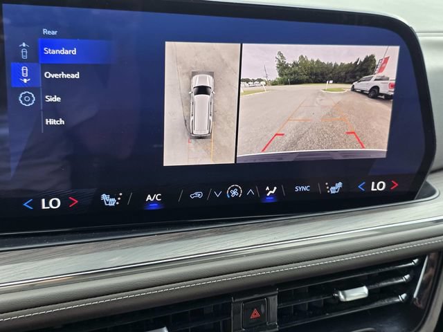 Used 2025 Chevrolet Suburban LT w/ Comfort Package RWD image 21