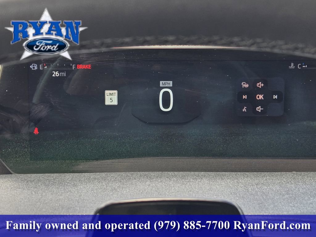 Certified 2025 Ford Expedition Active AWD/4WD image 11
