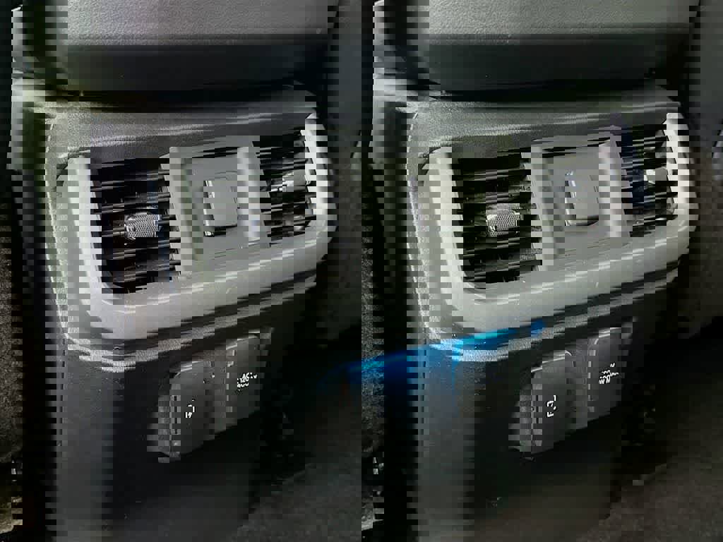 Certified 2021 Ford F150 Lariat w/ Tow Technology Package image 13