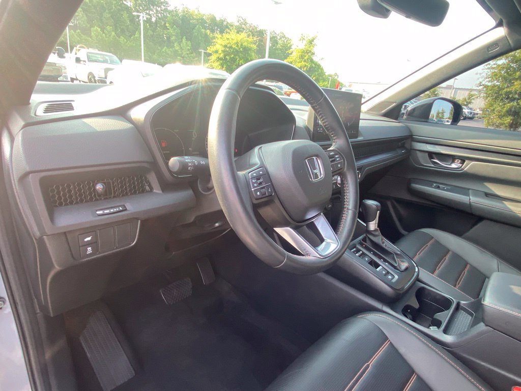 Used 2025 Honda CR-V Sport-L image 9