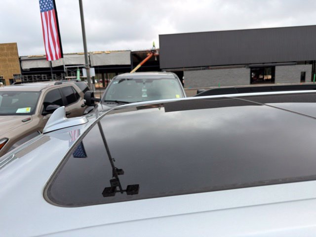 Certified 2023 Ford Expedition XLT RWD image 5