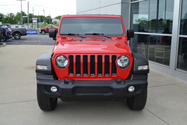 Used 2022 Jeep Wrangler Sport AWD/4WD image 6