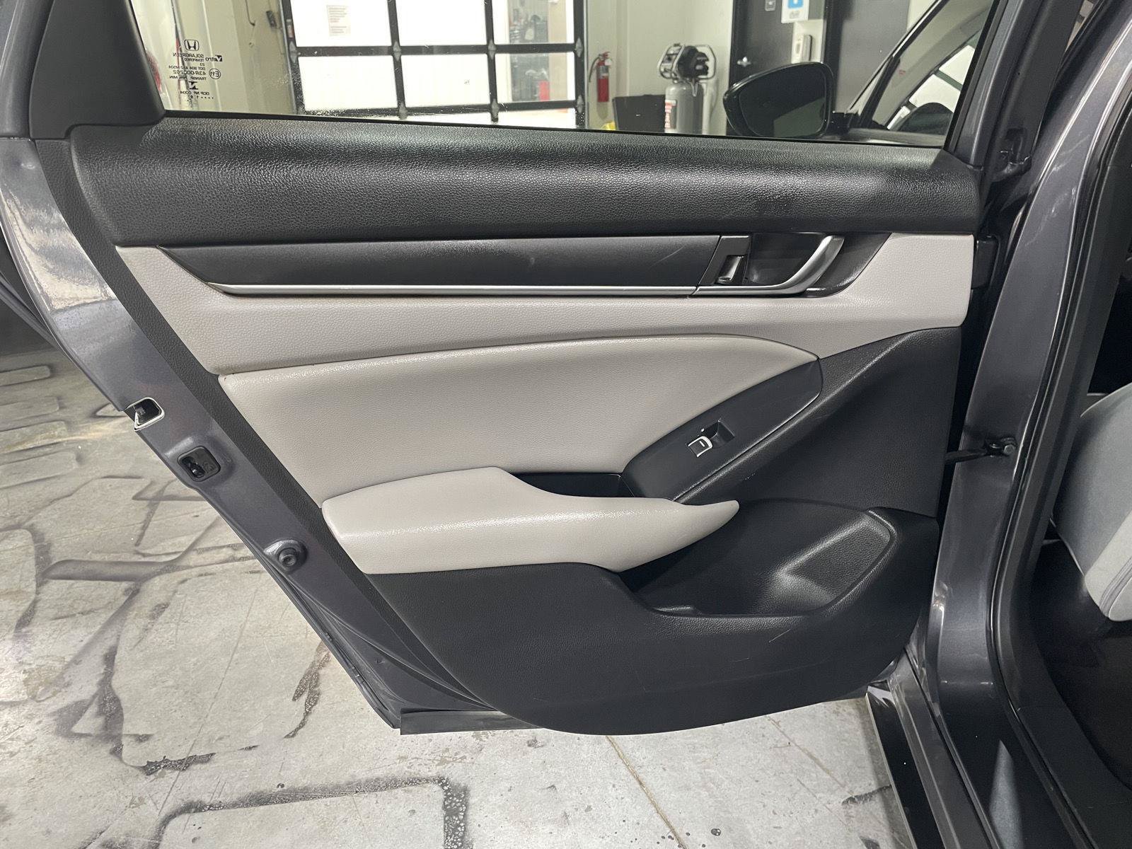 Used 2019 Honda Accord LX image 23