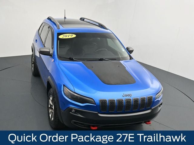 Used 2019 Jeep Cherokee Trailhawk w/ Comfort/Convenience Group AWD/4WD image 21