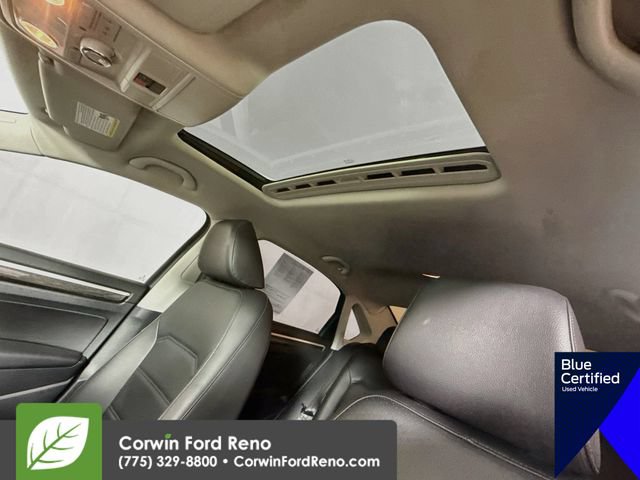 Used 2018 Volkswagen Passat 2.0T SE FWD image 24