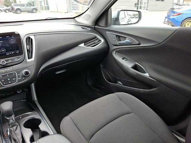Used 2023 Chevrolet Malibu LT FWD image 16
