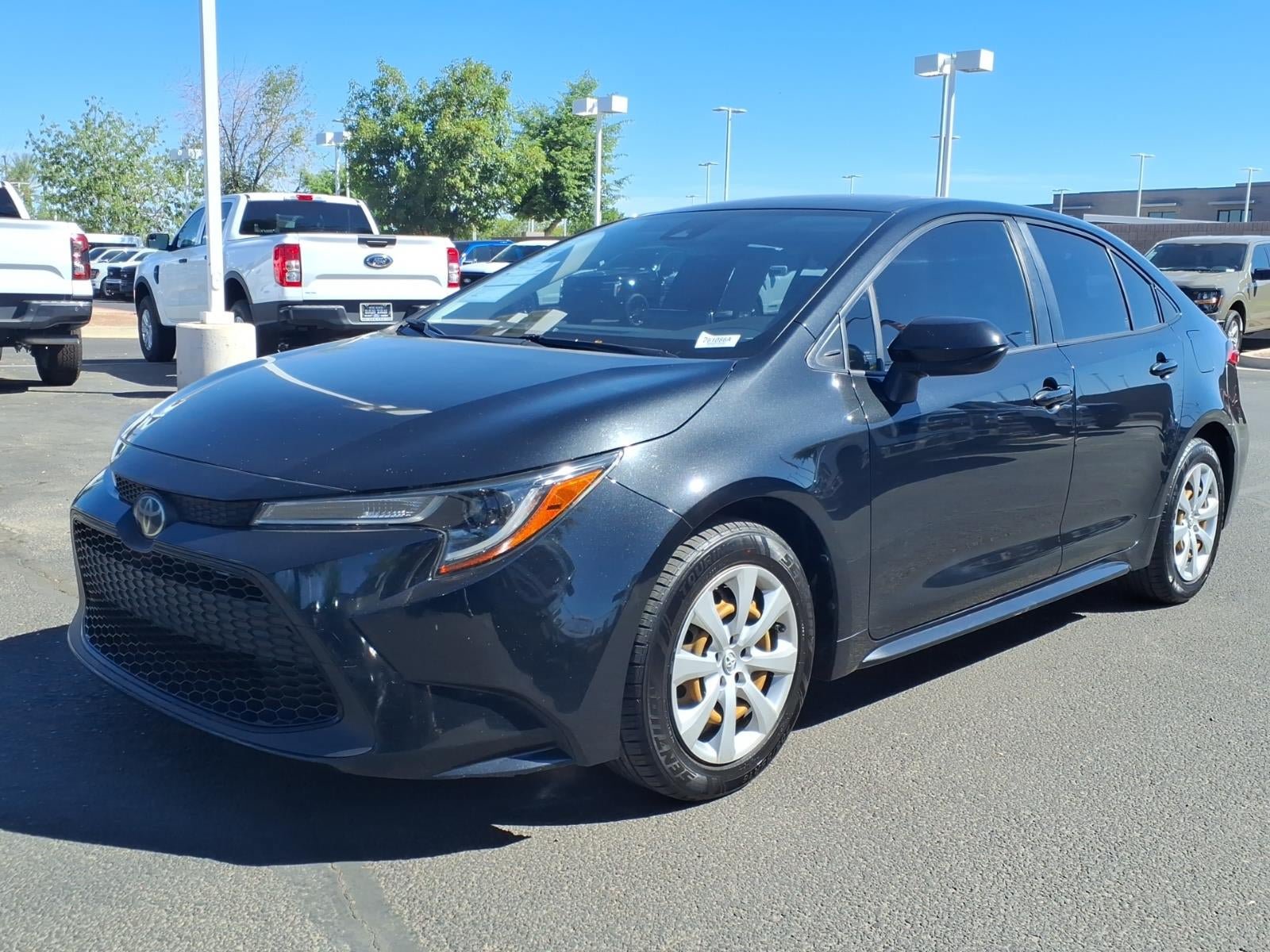 Used 2020 Toyota Corolla LE w/ Carpet Mat Package (TMS) FWD image 8