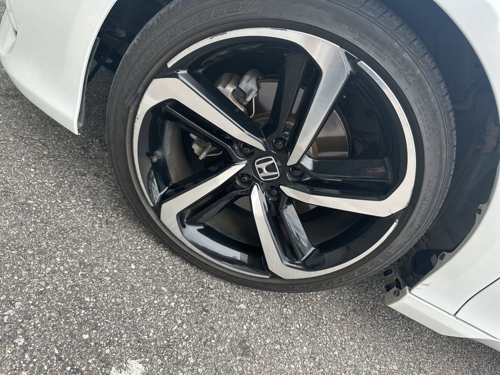 Used 2019 Honda Accord Sport image 7