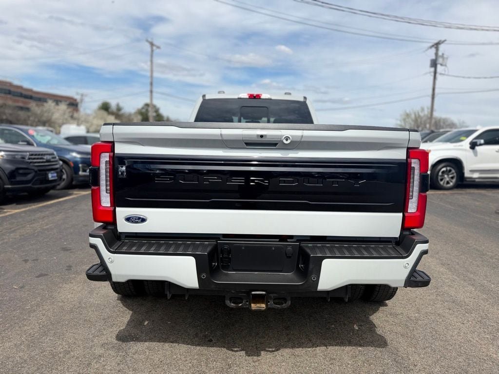 Certified 2025 Ford F450 Platinum w/ FX4 Off-Road Package AWD/4WD image 6