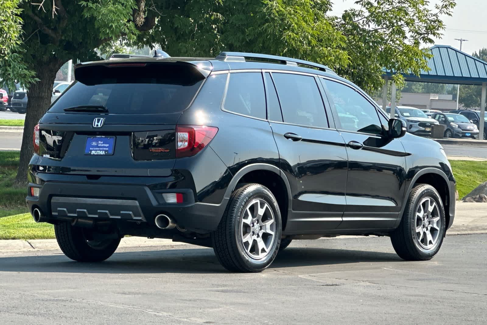 Used 2022 Honda Passport TrailSport image 2