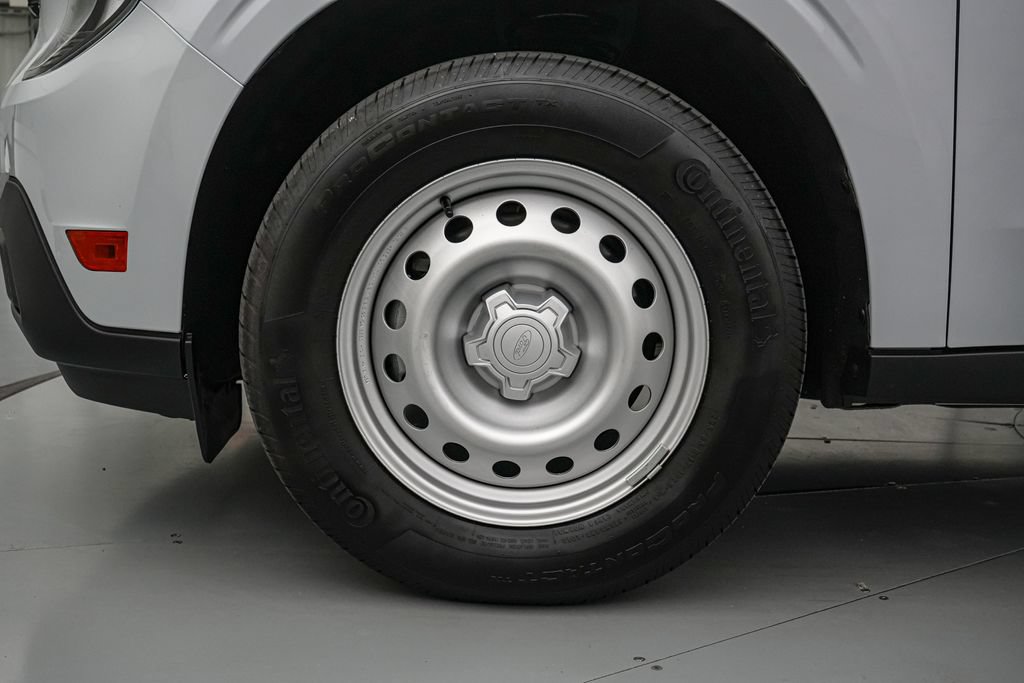 Certified 2025 Ford Maverick XL FWD image 11