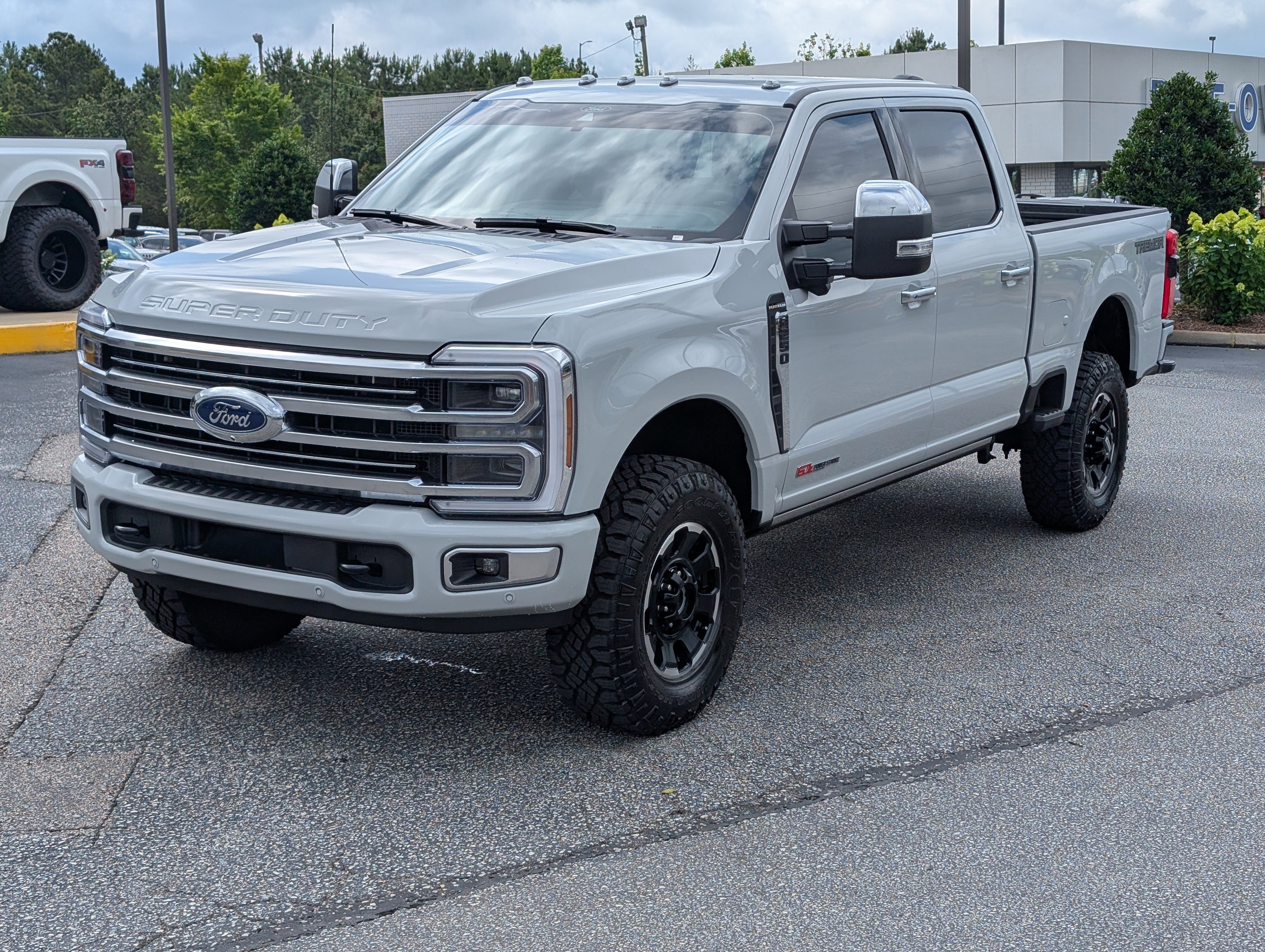 Certified 2026 Ford F250 Platinum w/ Platinum Plus Package AWD/4WD image 2