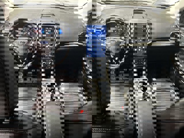 Certified 2024 Ford Edge SEL w/ Convenience Package image 9