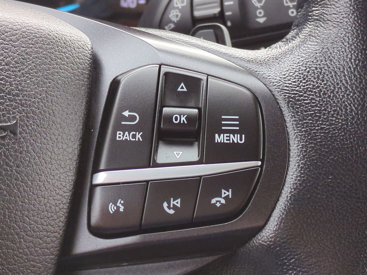 Certified 2020 Ford Explorer XLT w/ Equipment Group 202A image 24