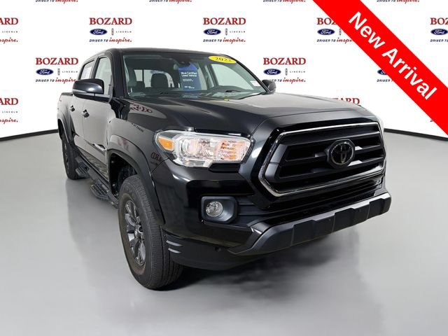 Used 2022 Toyota Tacoma SR5 w/ Technology Package RWD image 1
