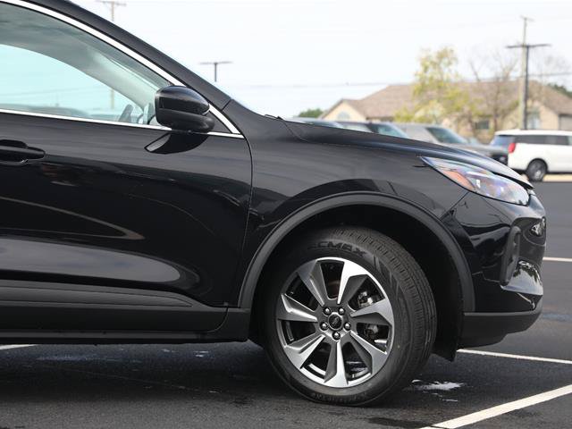 Certified 2024 Ford Escape Platinum AWD/4WD image 5