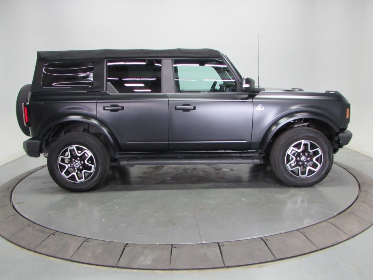 Certified 2022 Ford Bronco Outer Banks AWD/4WD image 8