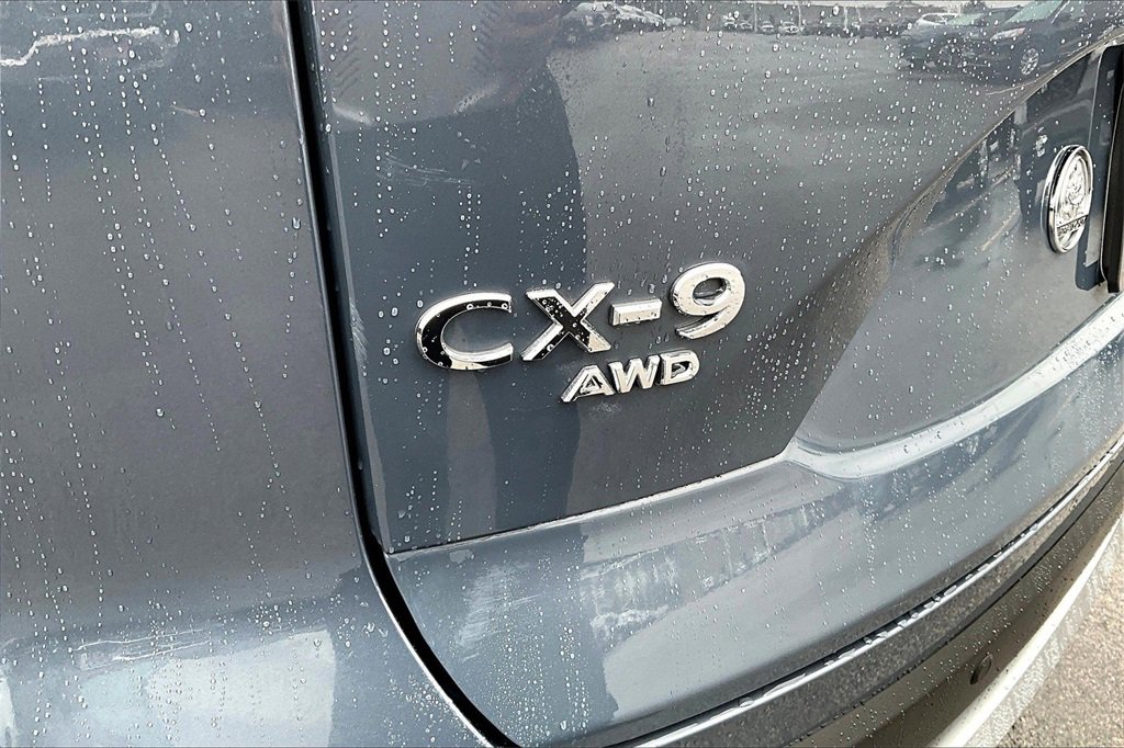 Used 2023 MAZDA CX-9 Carbon Edition image 8